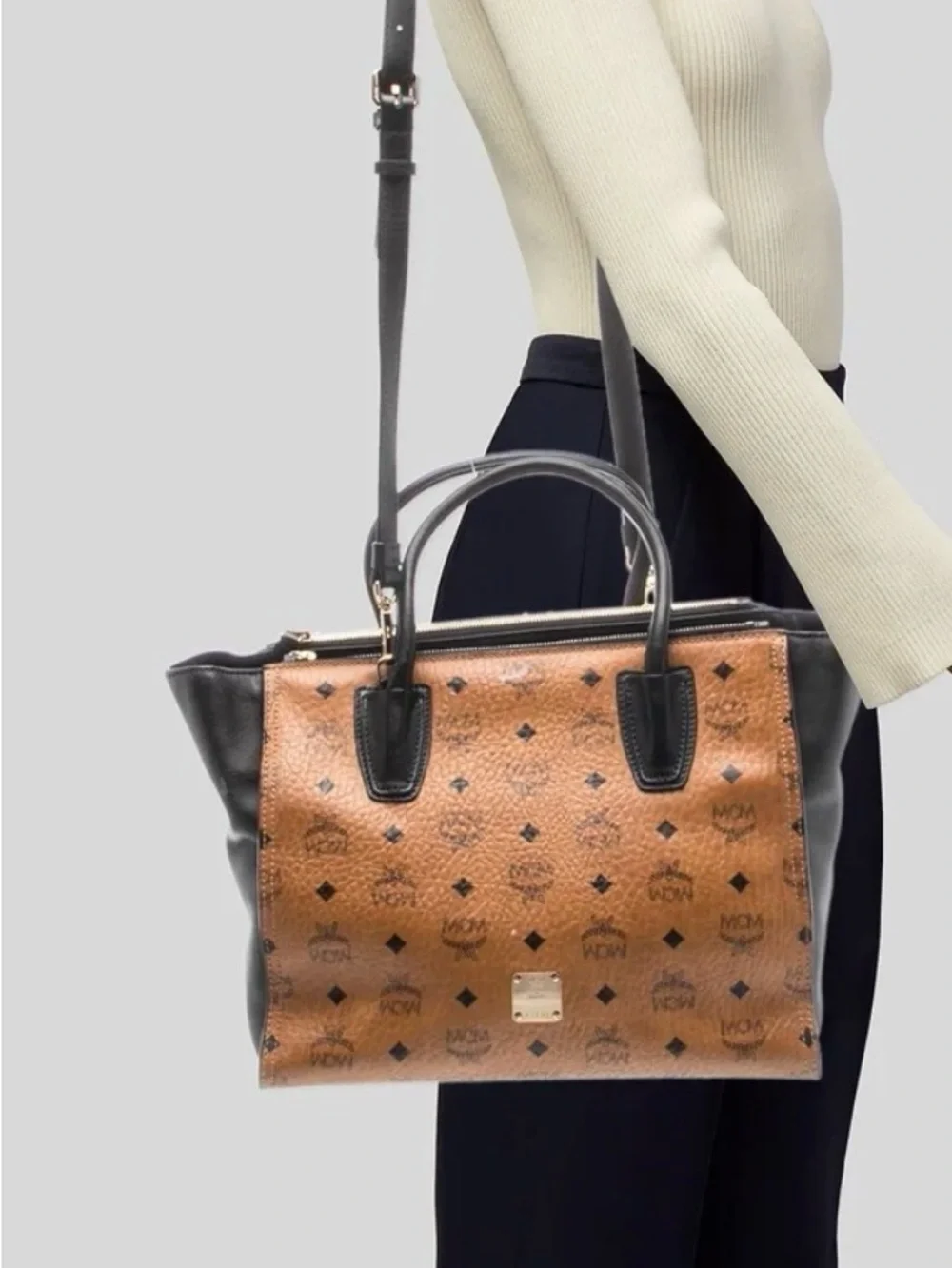 MCM structured satchel